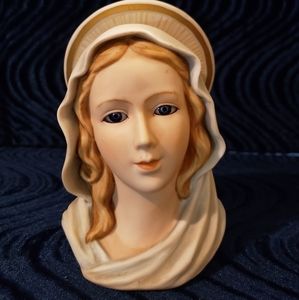Vtg.Madonna bust